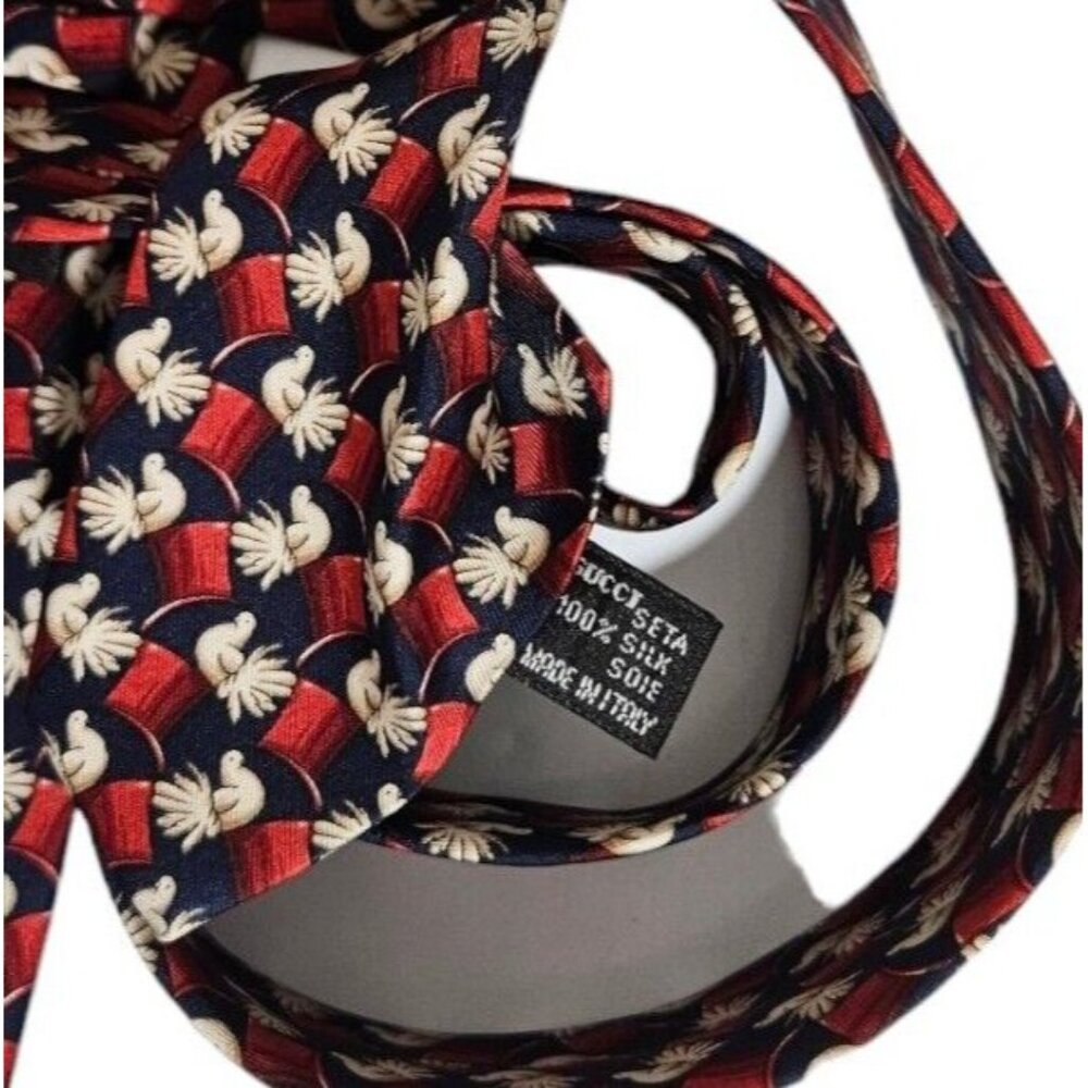GUCCI Men's 100% Silk Necktie LUXURY Tie Blue Red Hat Pigeon W:3.7" EUC - Picture 3 of 5